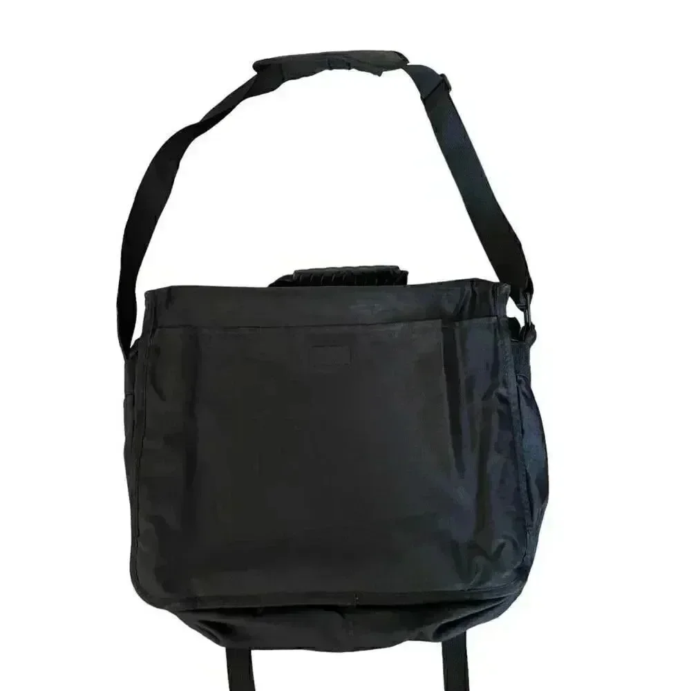 Kenneth Cole Reaction Black Laptop Messenger Office Business School Bag